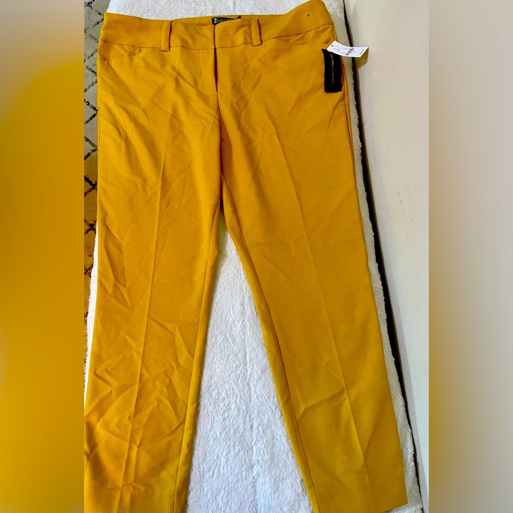 NWT- Gold Slacks Slim Fit Straight Leg New York & Company Plus Size 18